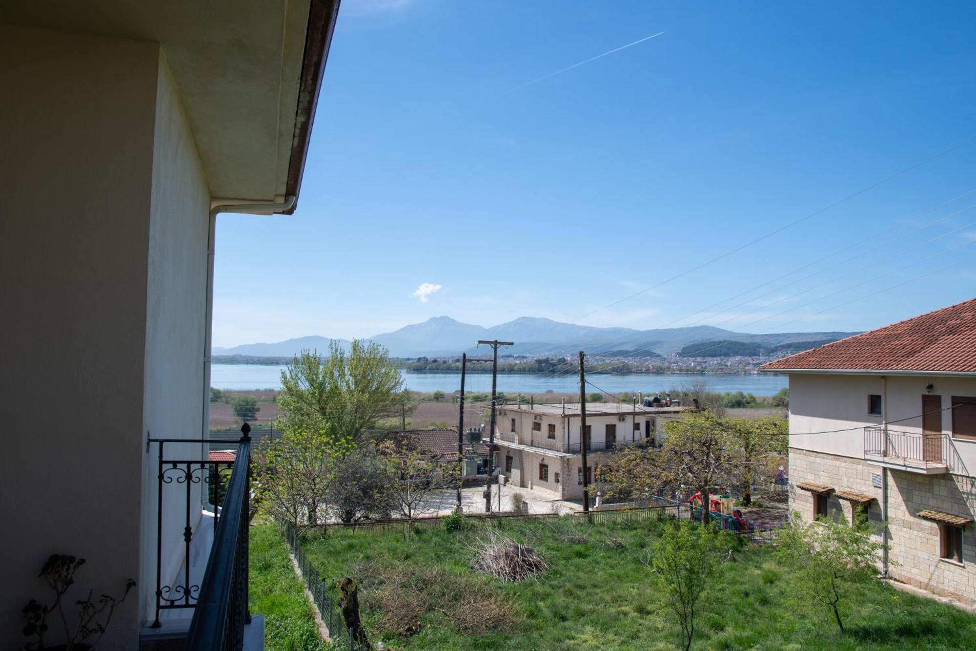 Lake House Ioannina Extérieur photo